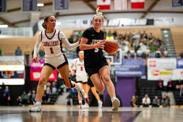 Clackamas Jesuit 6A Oregon girls basketball quarterfinal 2024 Naji Saker-27